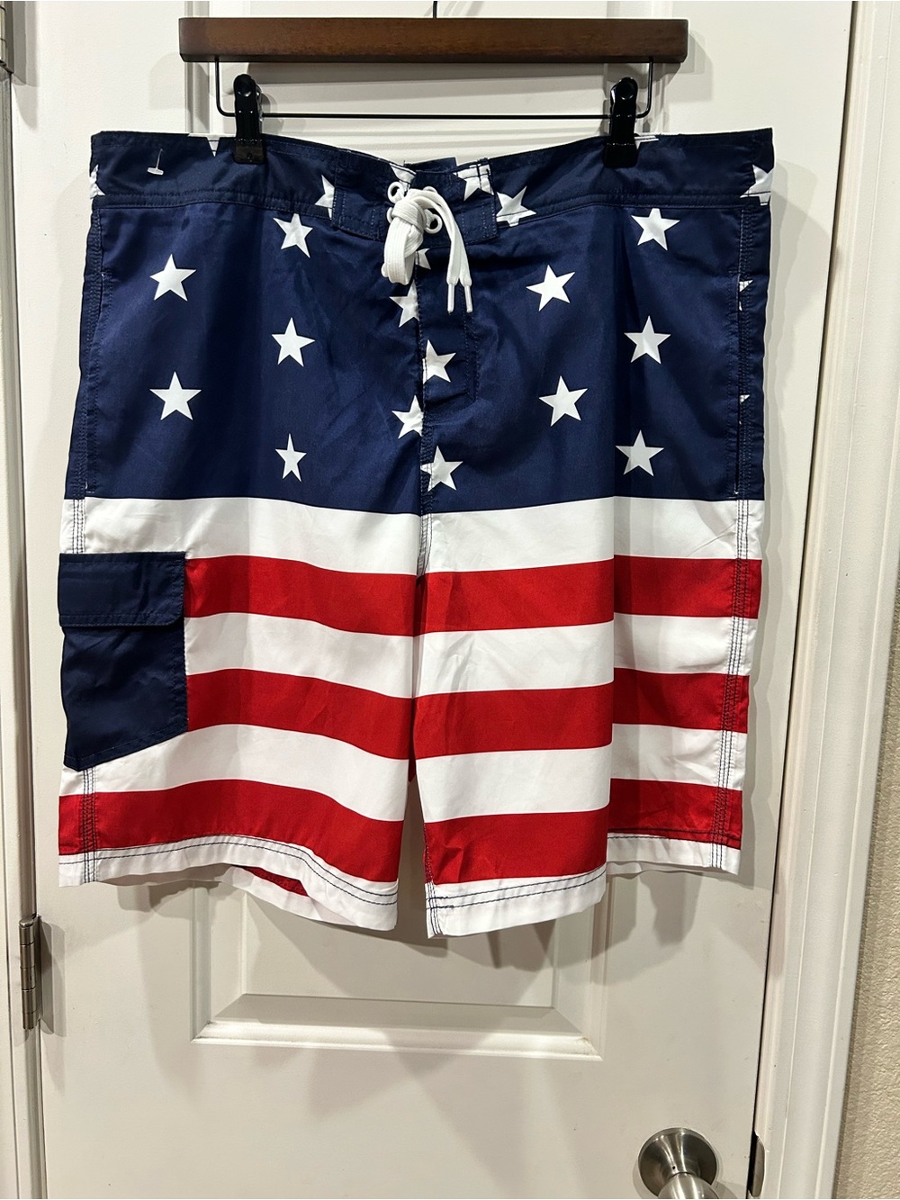 Bioworld Men's American Flag Board Shorts Patriotic Size XXL NWOT
